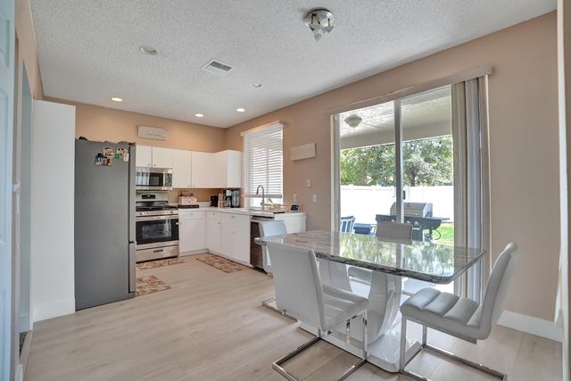 5884 N Plum Bay Parkway, Tamarac, FL 33321