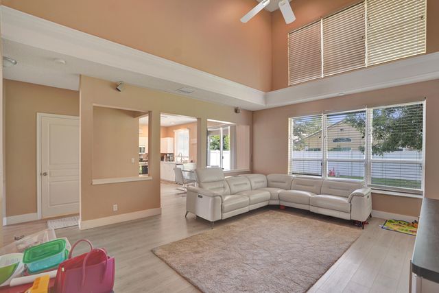 5884 N Plum Bay Parkway, Tamarac, FL 33321