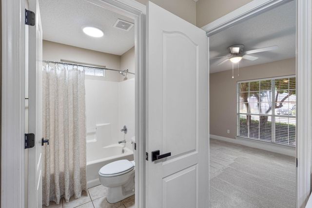 5284 Woodlake Trace, Gulf Breeze, FL 32563