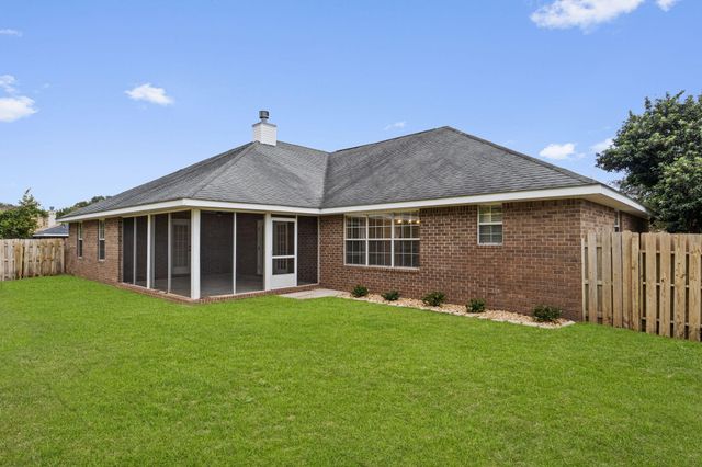 5284 Woodlake Trace, Gulf Breeze, FL 32563