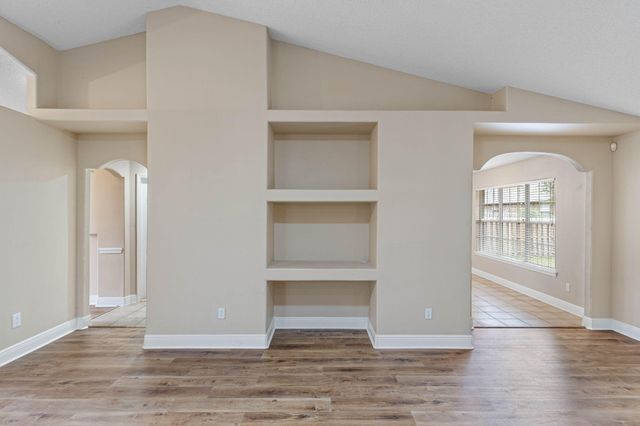 5284 Woodlake Trace, Gulf Breeze, FL 32563