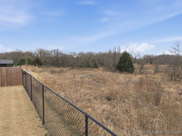 7320 E 141st Street North, Collinsville, OK 74021