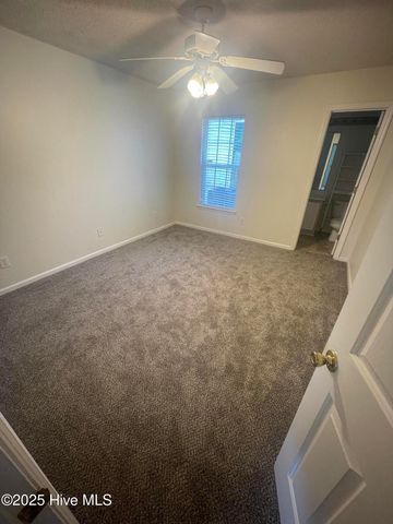 300 Pinegrove Court, Jacksonville, NC 28546