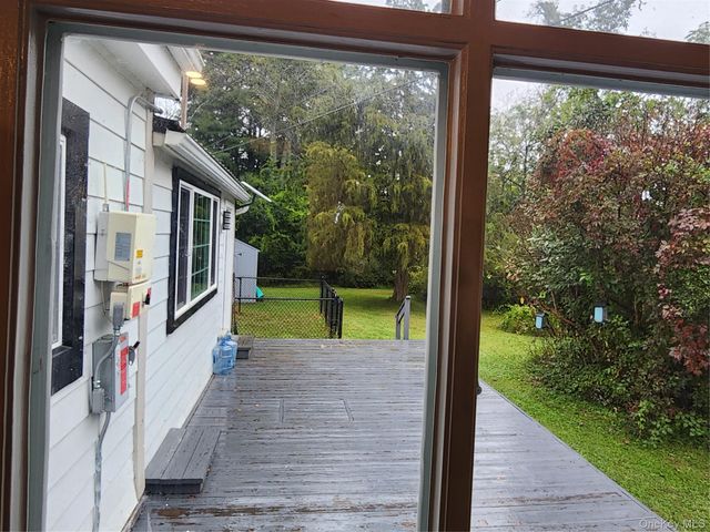 813 Bulls Head Road, Rhinebeck, NY 12572