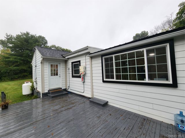813 Bulls Head Road, Rhinebeck, NY 12572
