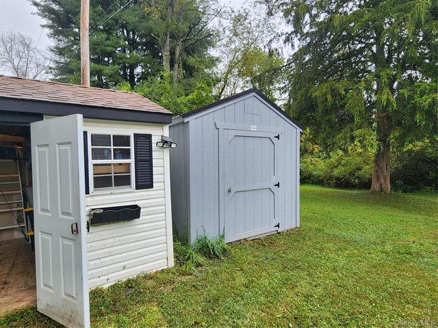 813 Bulls Head Road, Rhinebeck, NY 12572