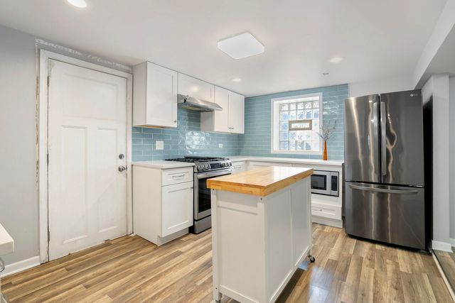 941 W 32nd Street, Chicago, IL 60608