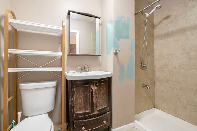 941 W 32nd Street, Chicago, IL 60608