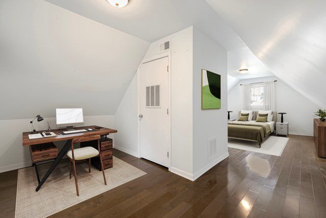 941 W 32nd Street, Chicago, IL 60608