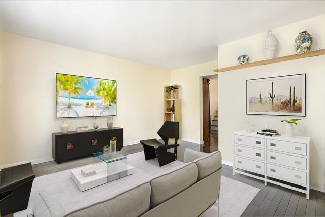 941 W 32nd Street, Chicago, IL 60608