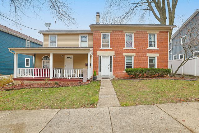 314 S 4th Street, St. Charles, IL 60174