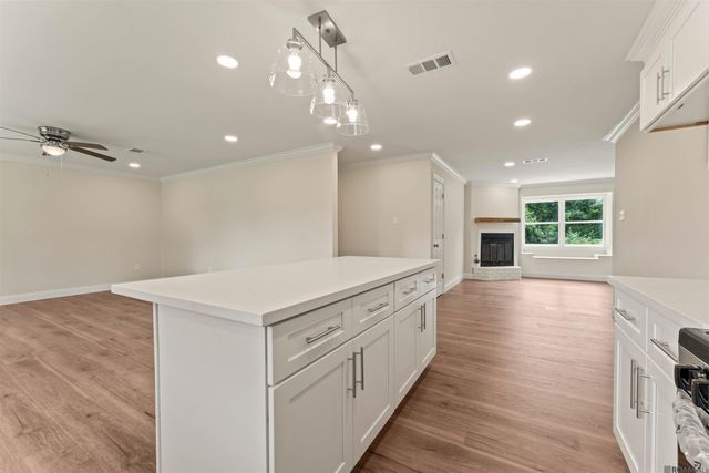 1142 Sharynwood Dr, Baton Rouge, LA 70808