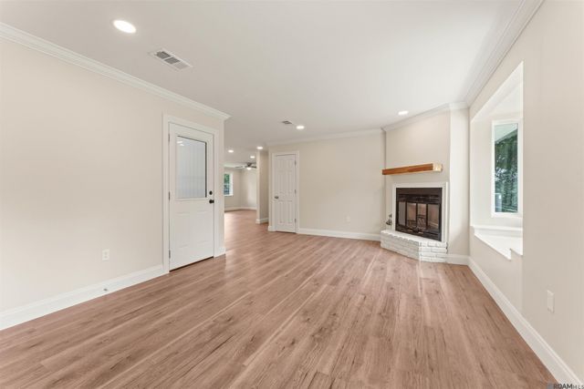 1142 Sharynwood Dr, Baton Rouge, LA 70808