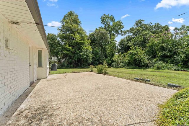 1142 Sharynwood Dr, Baton Rouge, LA 70808