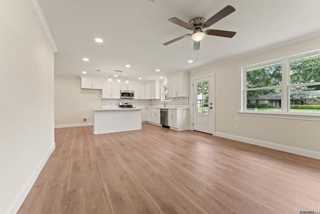 1142 Sharynwood Dr, Baton Rouge, LA 70808