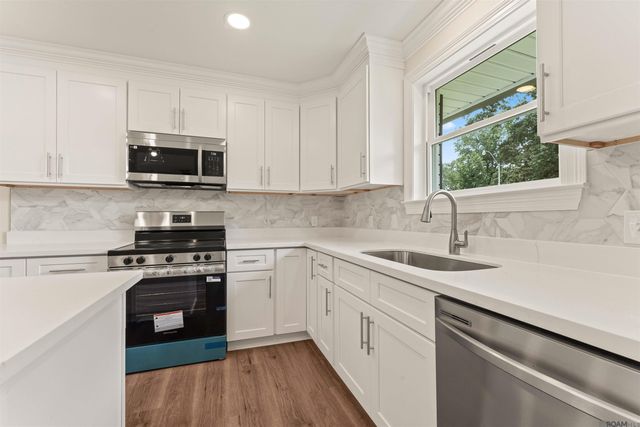 1142 Sharynwood Dr, Baton Rouge, LA 70808