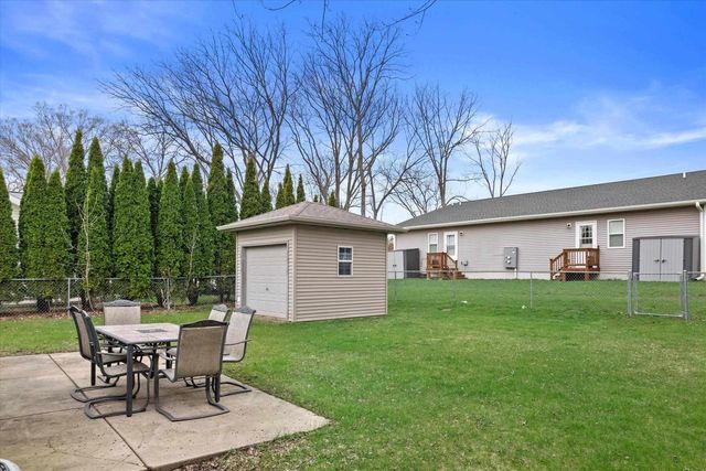 1124 Hamilton Street, Stoughton, WI 53589