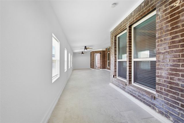 2610 S Anson Road, Glenn Heights, TX 75154