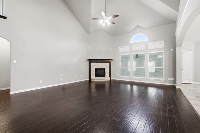 2610 S Anson Road, Glenn Heights, TX 75154