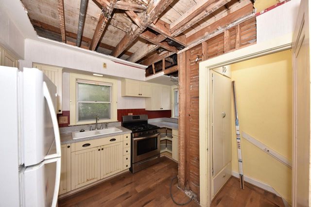 8308 Gridley AVENUE, Wauwatosa, WI 53213