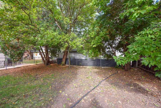 8308 Gridley AVENUE, Wauwatosa, WI 53213