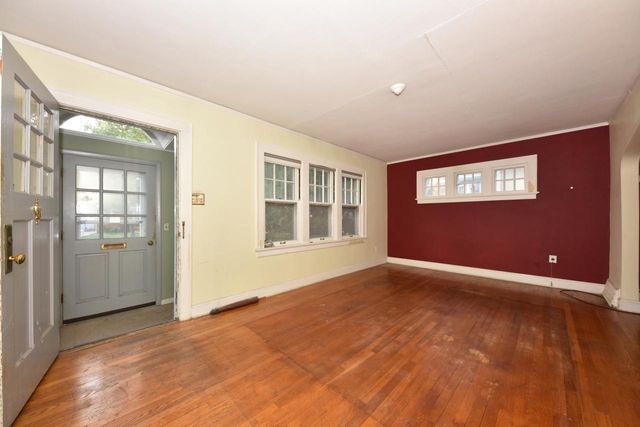 8308 Gridley AVENUE, Wauwatosa, WI 53213