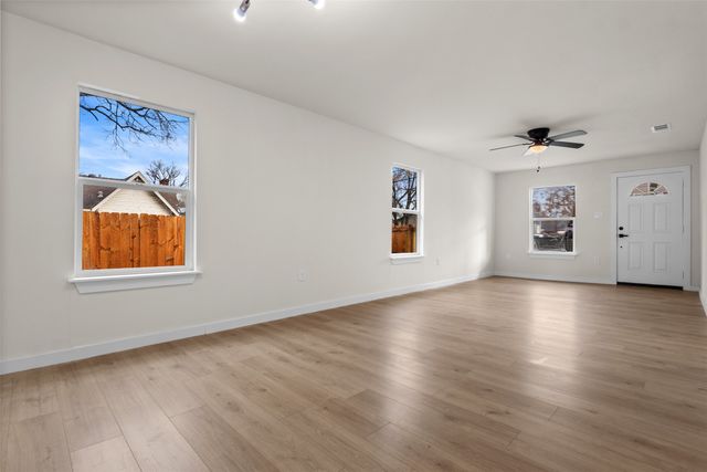 3719 Meadow Street, Dallas, TX 75215