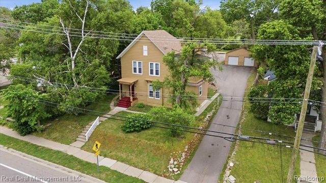 354 N Saginaw Street, Pontiac, MI 48342