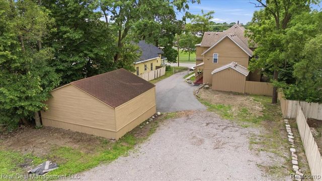 354 N Saginaw Street, Pontiac, MI 48342
