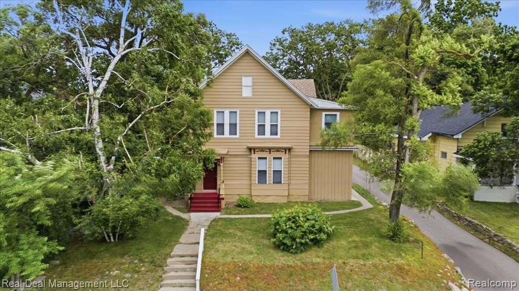 354 N Saginaw Street, Pontiac, MI 48342