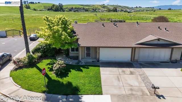 1602 Autumn Oak Dr, Livermore, CA 94551