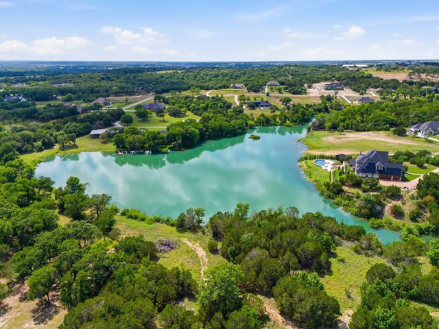 1025 Sky Road, Weatherford, TX 76087