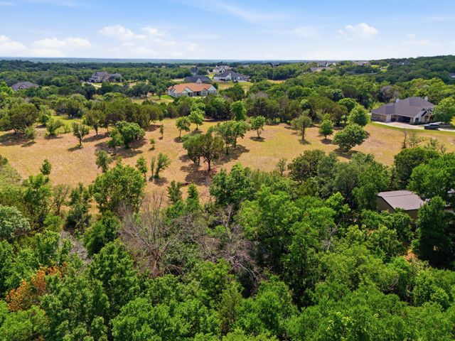 1025 Sky Road, Weatherford, TX 76087