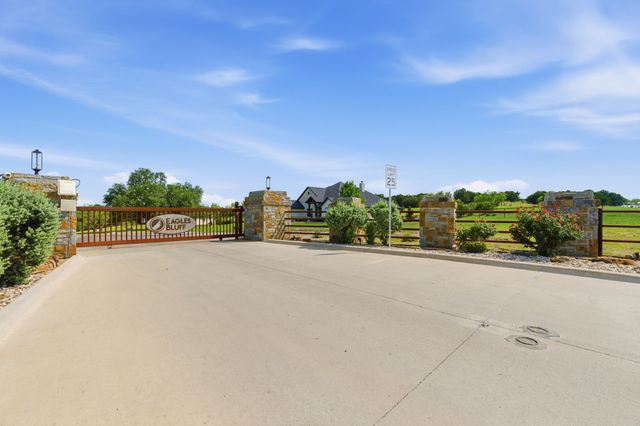 1025 Sky Road, Weatherford, TX 76087