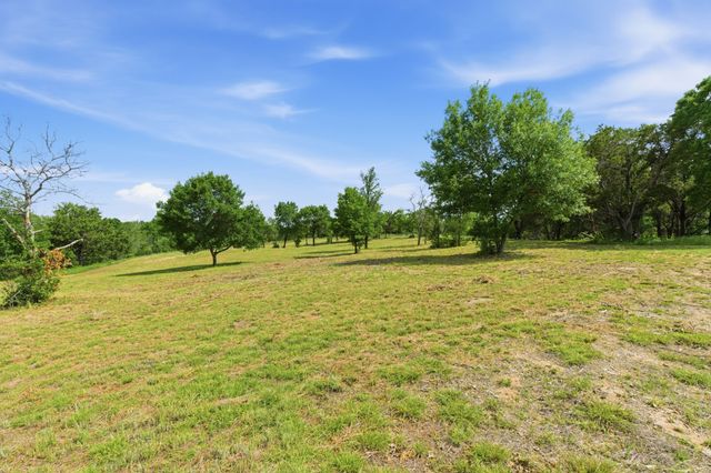 1025 Sky Road, Weatherford, TX 76087