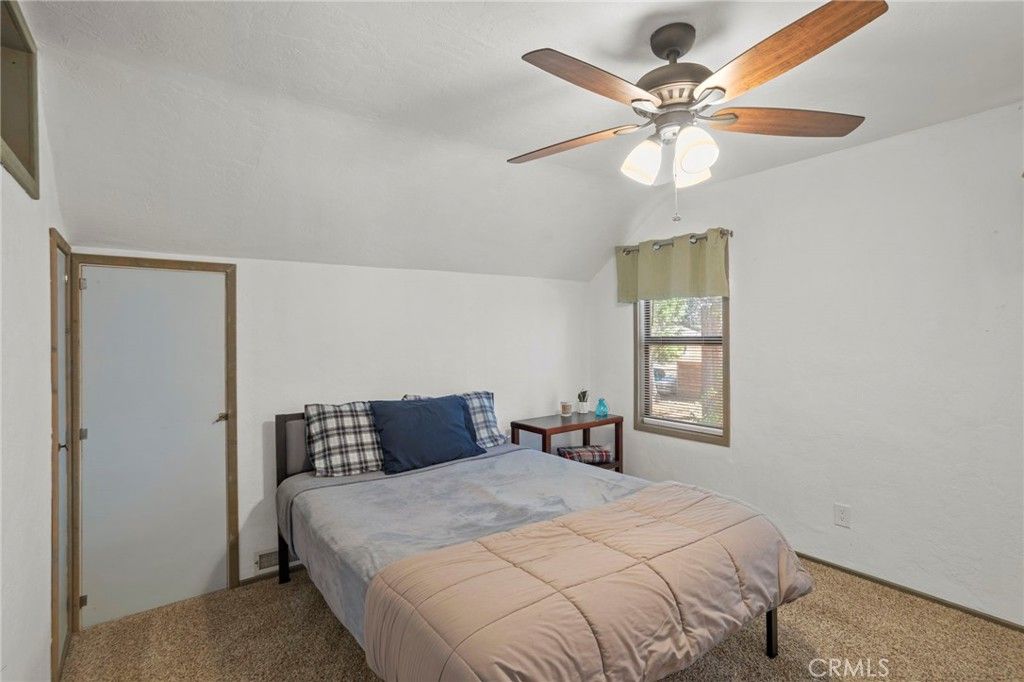 Image 19 of property listing at 39169 Robin, Big Bear Lake, CA 92315