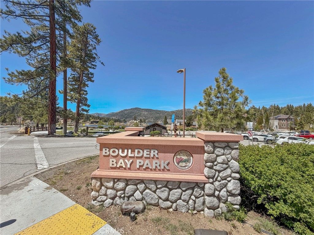 Image 40 of property listing at 39169 Robin, Big Bear Lake, CA 92315