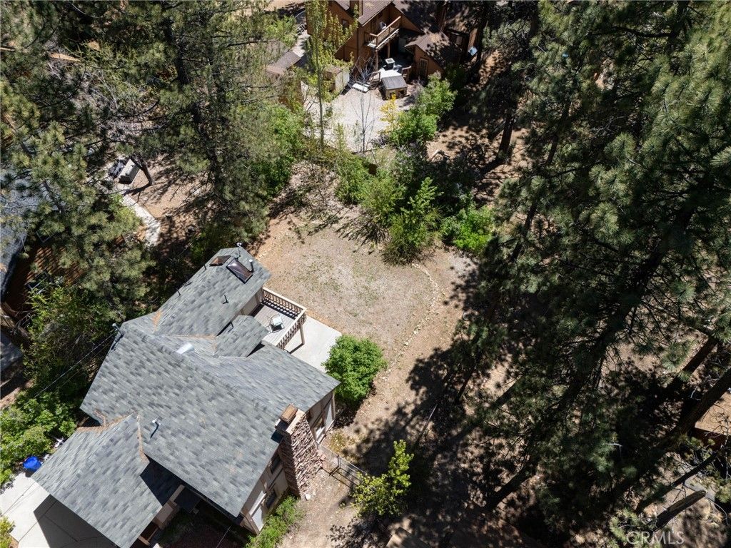 Image 52 of property listing at 39169 Robin, Big Bear Lake, CA 92315