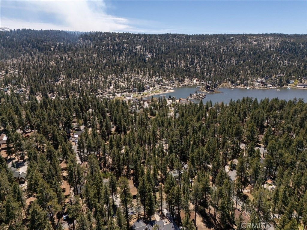 Image 54 of property listing at 39169 Robin, Big Bear Lake, CA 92315
