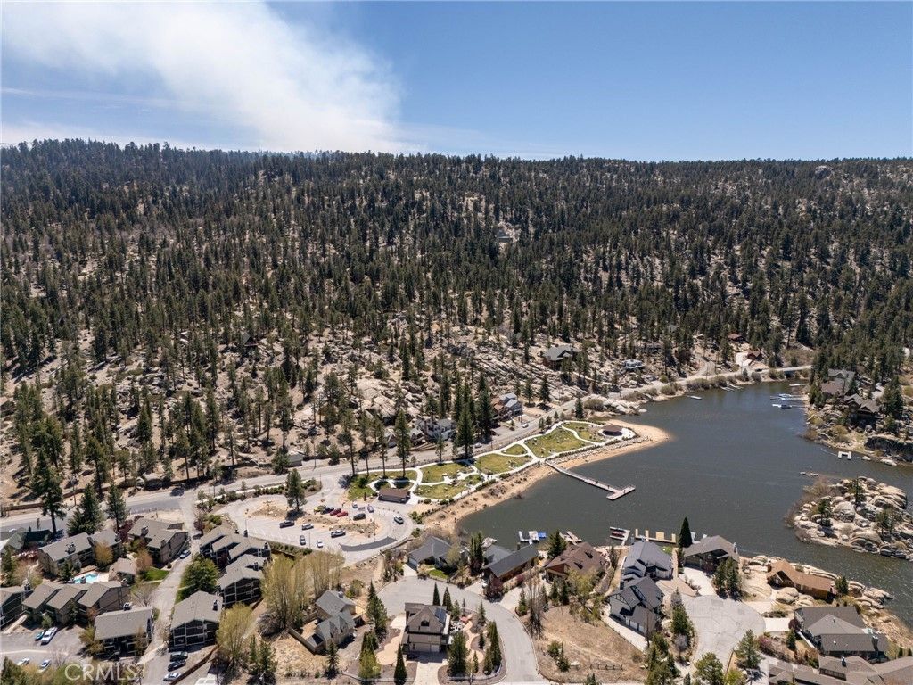 Image 61 of property listing at 39169 Robin, Big Bear Lake, CA 92315