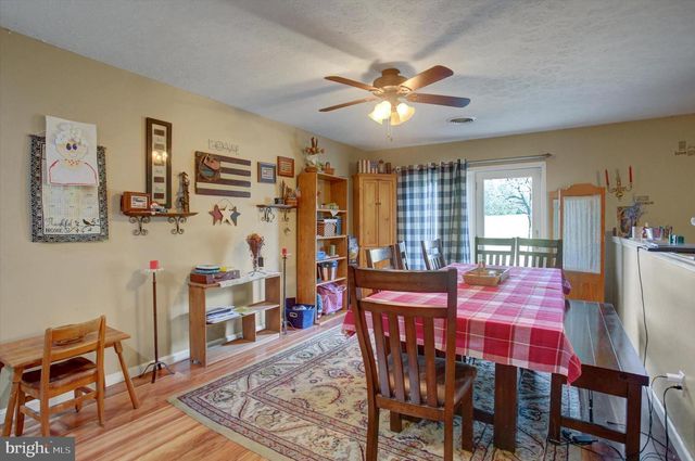 2355 MAJESTIC CT, Chambersburg, PA 17202