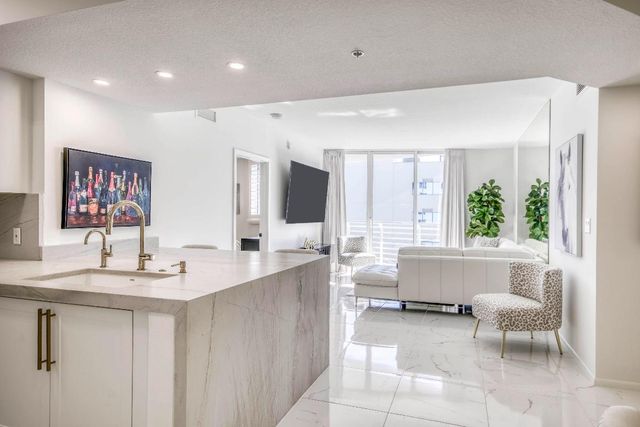 1551 N Flagler Drive 1216, West Palm Beach, FL 33401