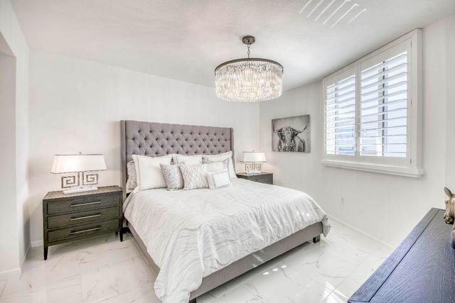 1551 N Flagler Drive 1216, West Palm Beach, FL 33401