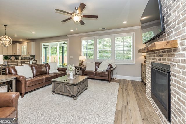 133 Vivian Lane, Peachtree City, GA 30269