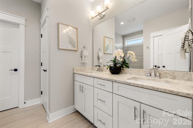 3826 Dewitt Lane, Charlotte, NC 28217