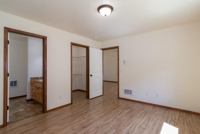 5914 N Vantage Ln, Spokane, WA 99217