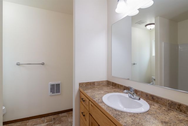 5914 N Vantage Ln, Spokane, WA 99217
