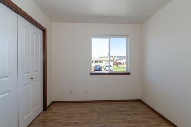 5914 N Vantage Ln, Spokane, WA 99217