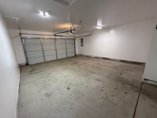 5914 N Vantage Ln, Spokane, WA 99217