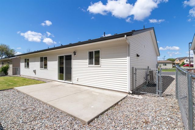 5914 N Vantage Ln, Spokane, WA 99217